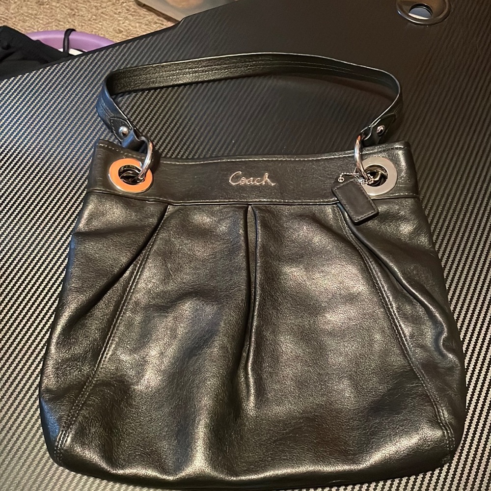 NEW Coach leather purse with purple silk lining!!